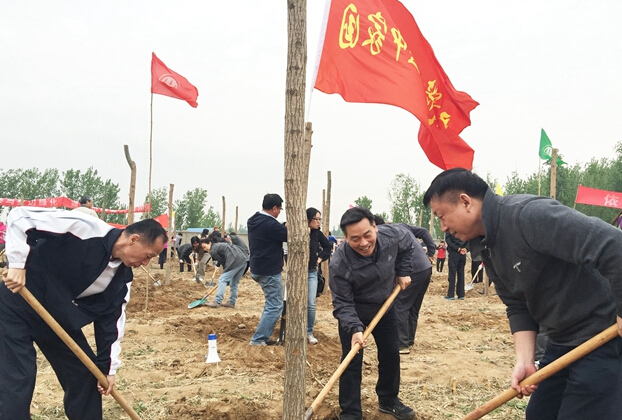 國家中醫(yī)藥管理局組織局機(jī)關(guān)及直屬單位舉行義務(wù)植物活動